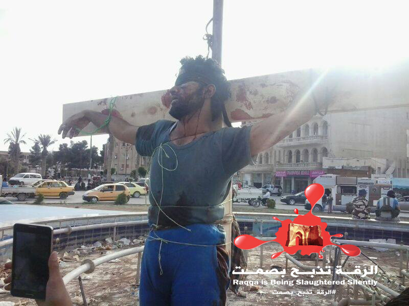 Isis Crucified People In Syria Yesterday Article Body Image 1398880165